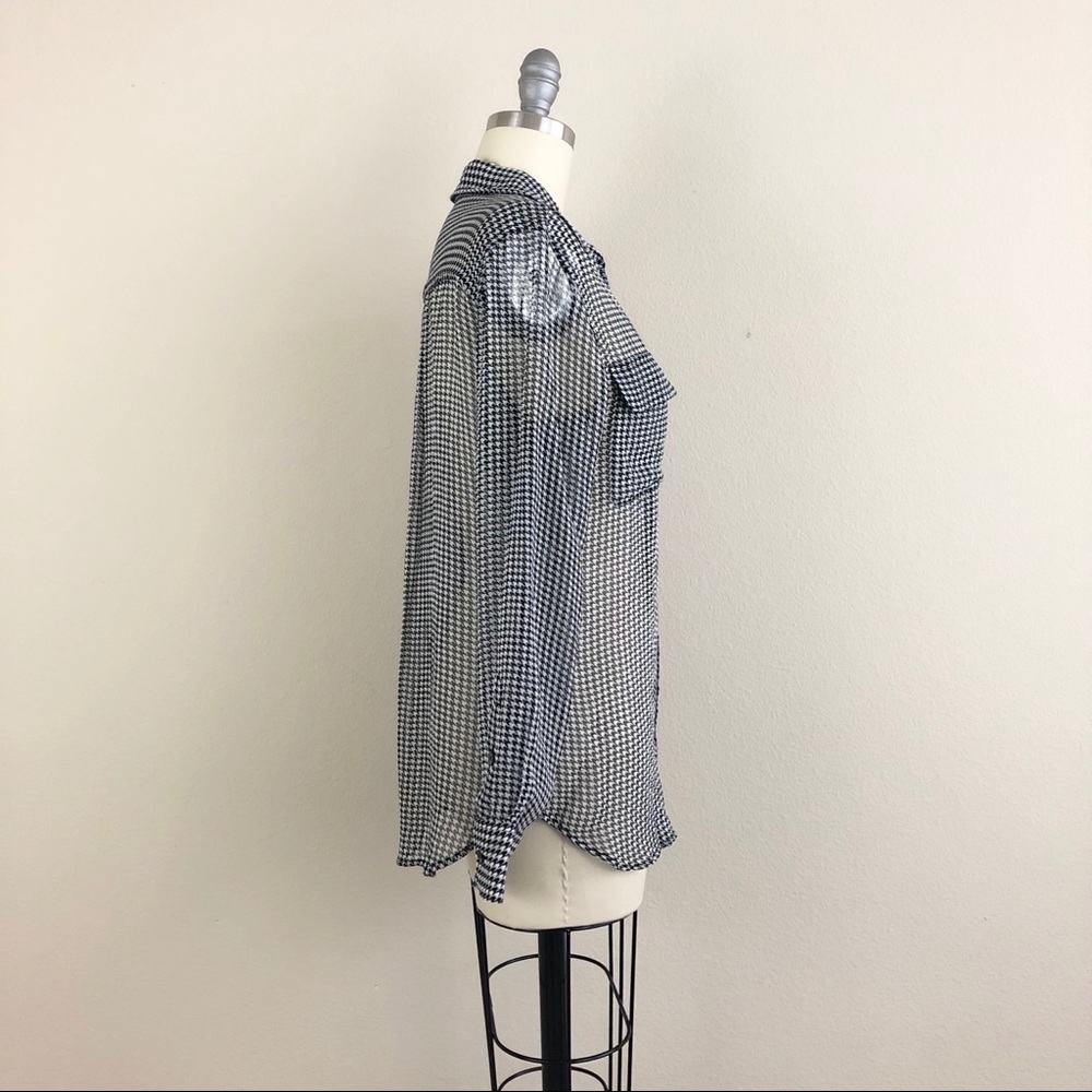 Equipment Femme Houndstooth Silk Button Down - Picture 3 of 5